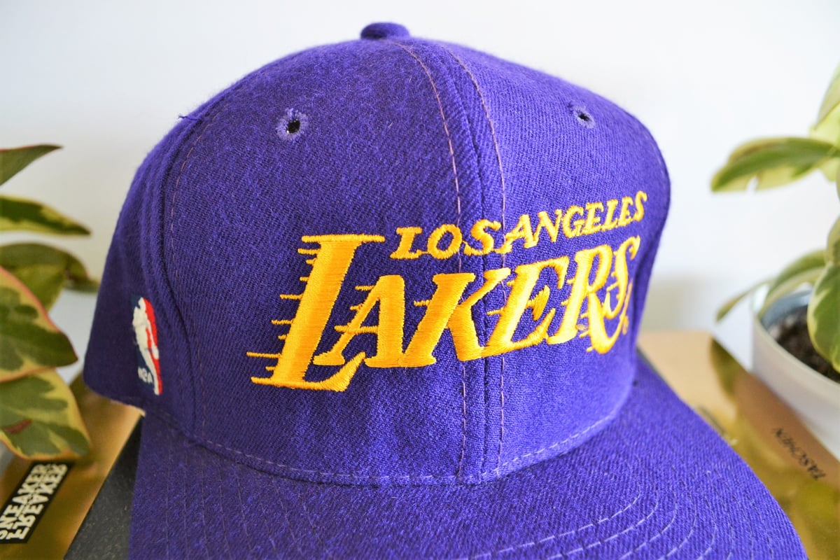Vintage 1990 s Los Angeles Lakers Sports Specialties Motion Script